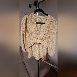 Max Studio blouse, size Large, yellow pattern ginko leaves